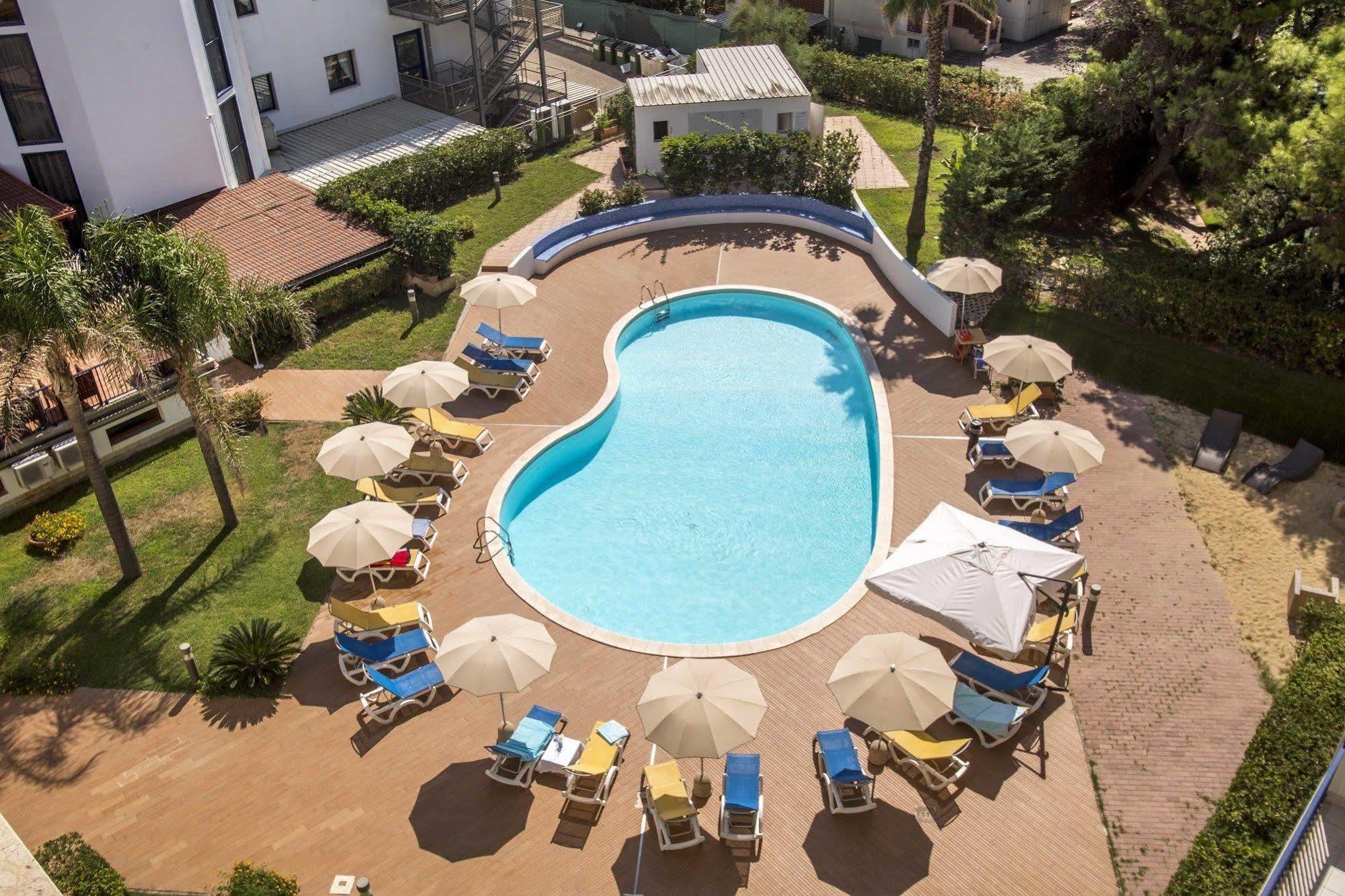 Ticho'S Greenblu Hotel Castellaneta Marina Zewnętrze zdjęcie